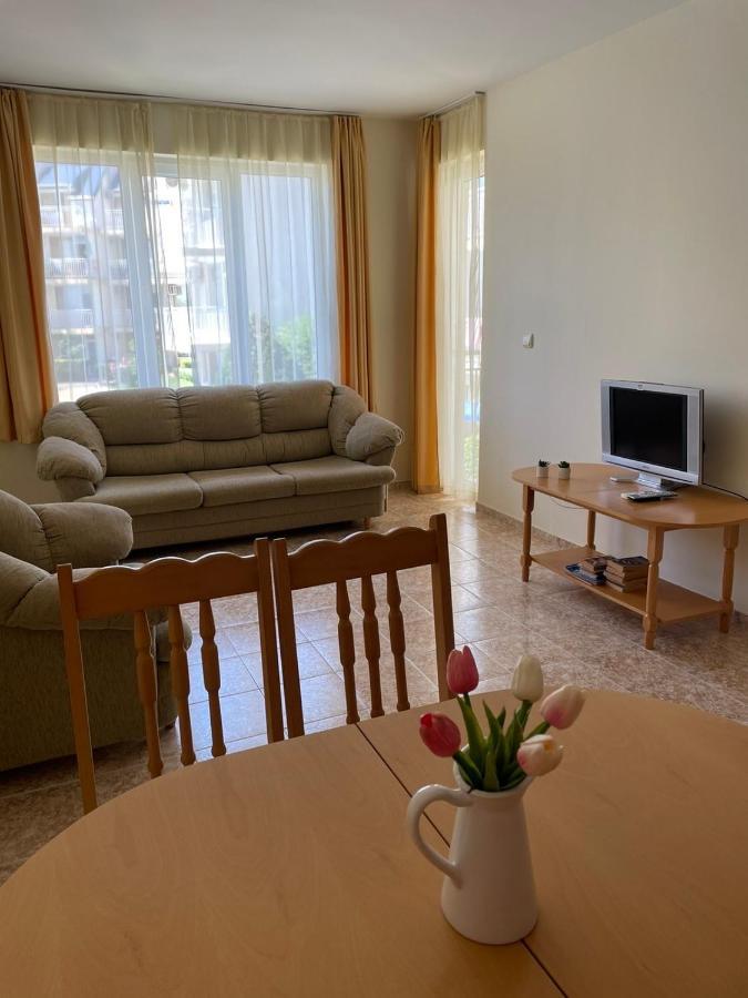 Rutland Sp Apartments Ravda Extérieur photo