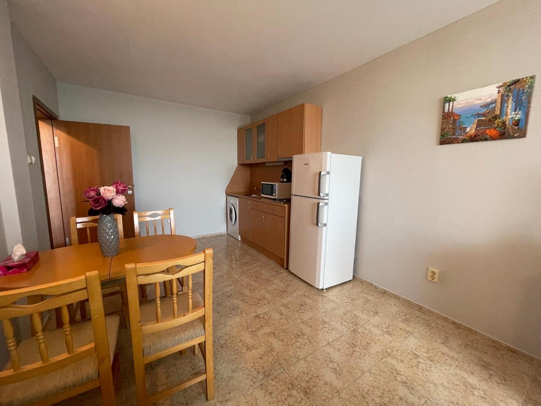 Rutland Sp Apartments Ravda Extérieur photo